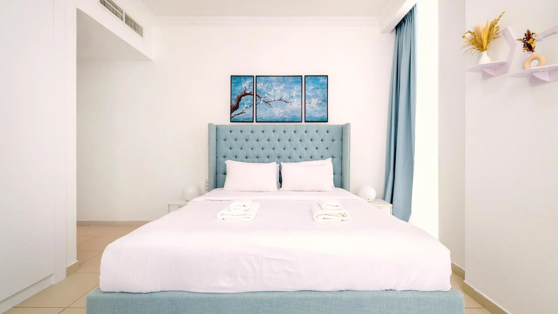 Lovely 1Br In Scala Tower With Canal & Burj View Dubai United Arab Emirates