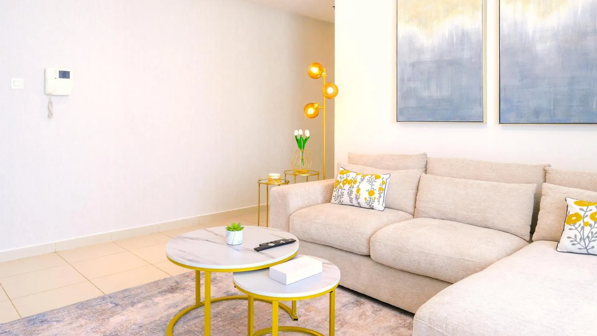 Apartment Lovely 1Br In Scala Tower With Canal & Burj View Dubai