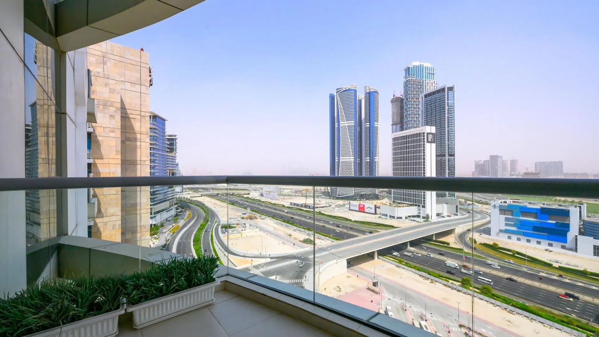Lovely 1Br In Scala Tower With Canal & Burj View Dubai United Arab Emirates