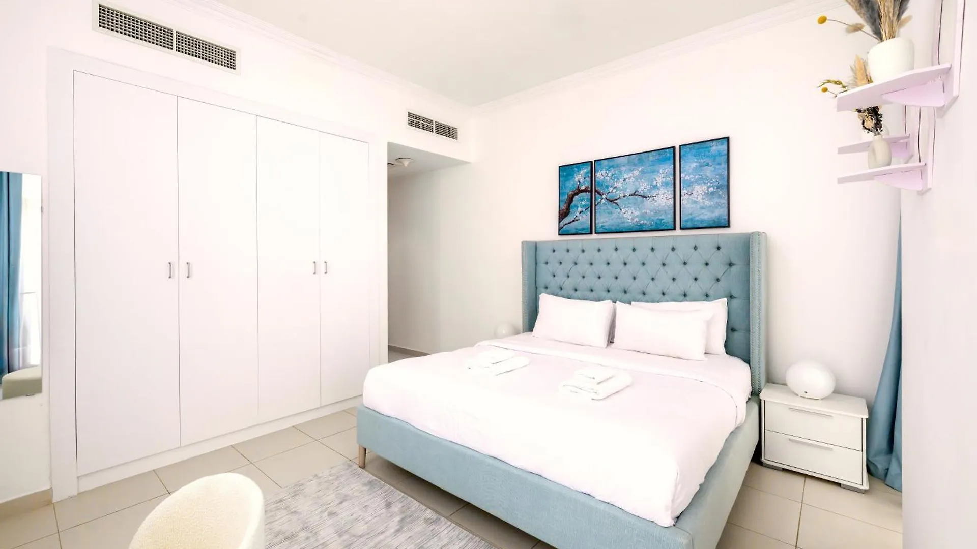 Lovely 1Br In Scala Tower With Canal & Burj View Dubai